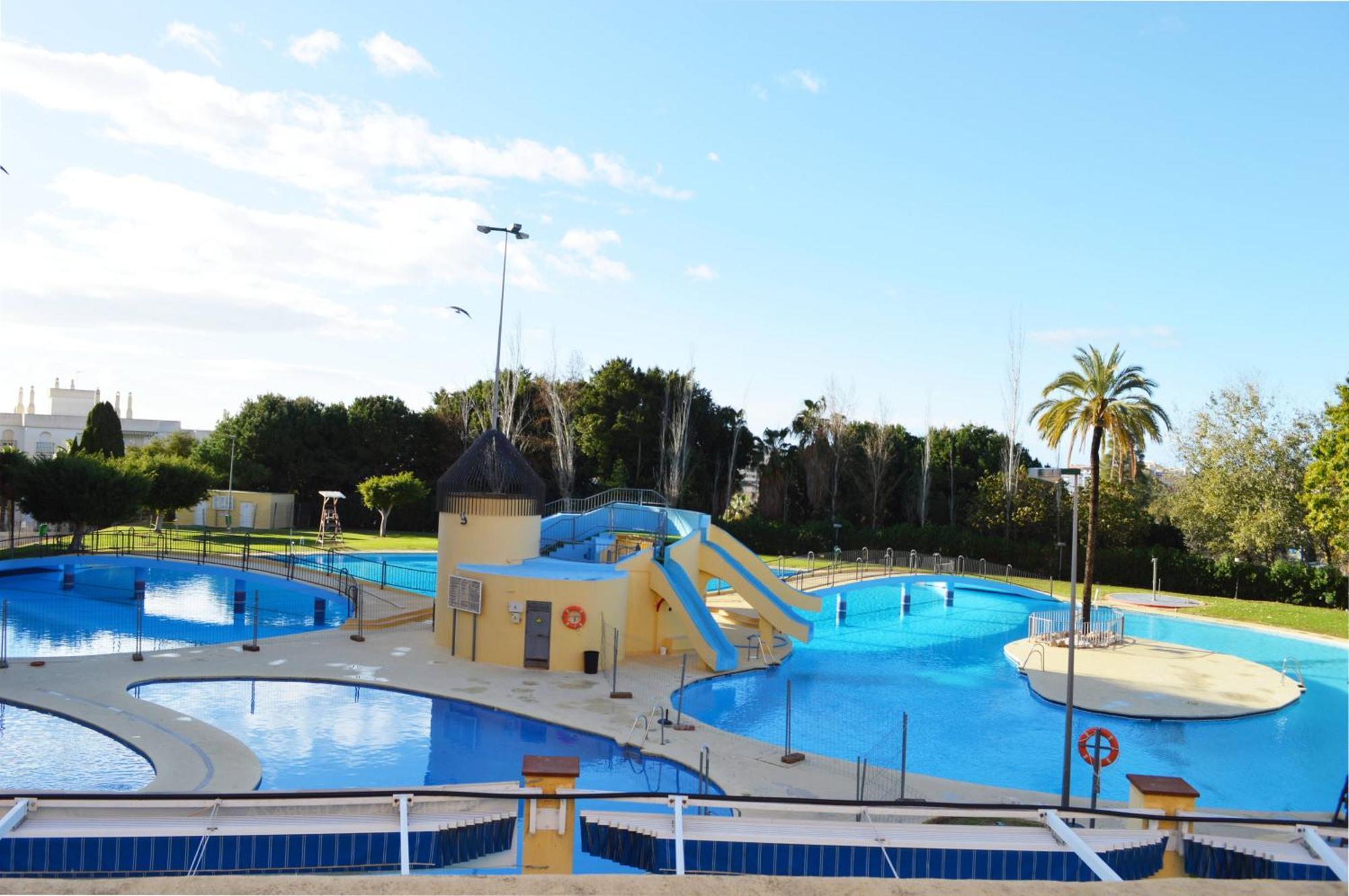 Apart With Swimming Pool Open All Year ベナルマデナ エクステリア 写真